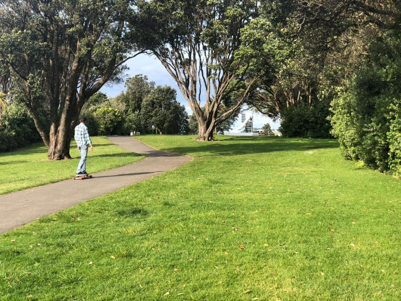 Luxury Home Next To Ocean And Walkway New Plymouth Exterior foto